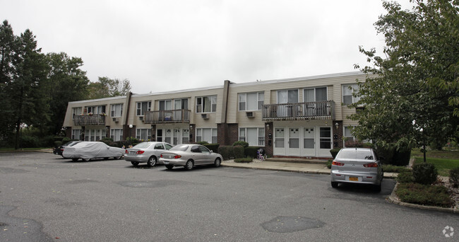 Building Photo - Jefferson Woods Apartments