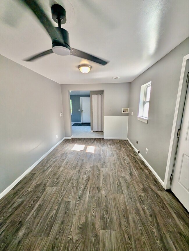 Foto del edificio - 3909 W Kearsley St