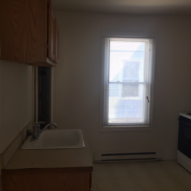 Foto del edificio - 174 Montauk Ave