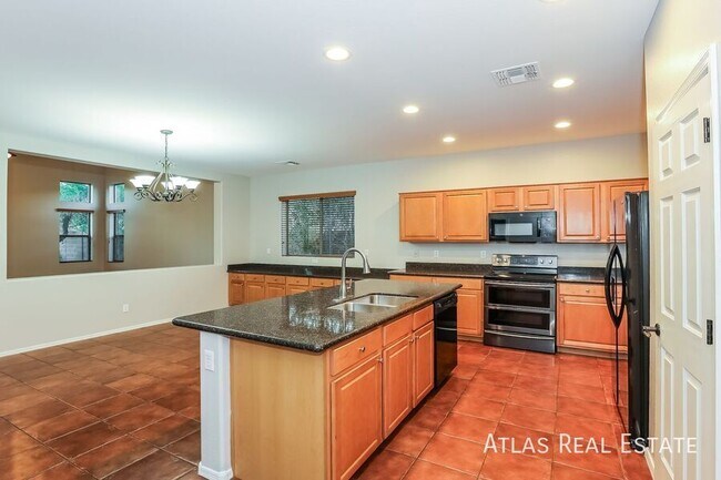 Building Photo - 2863 W Mila Way