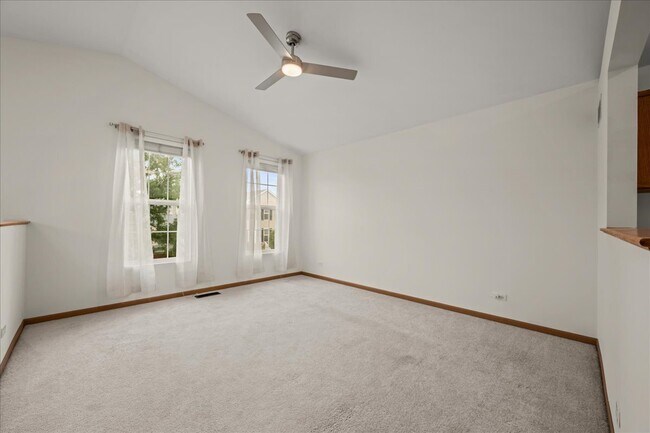 Foto del edificio - 1637 Linden Park Ln