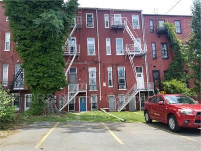 Foto del edificio - 2106 Saint Paul Street - 2R