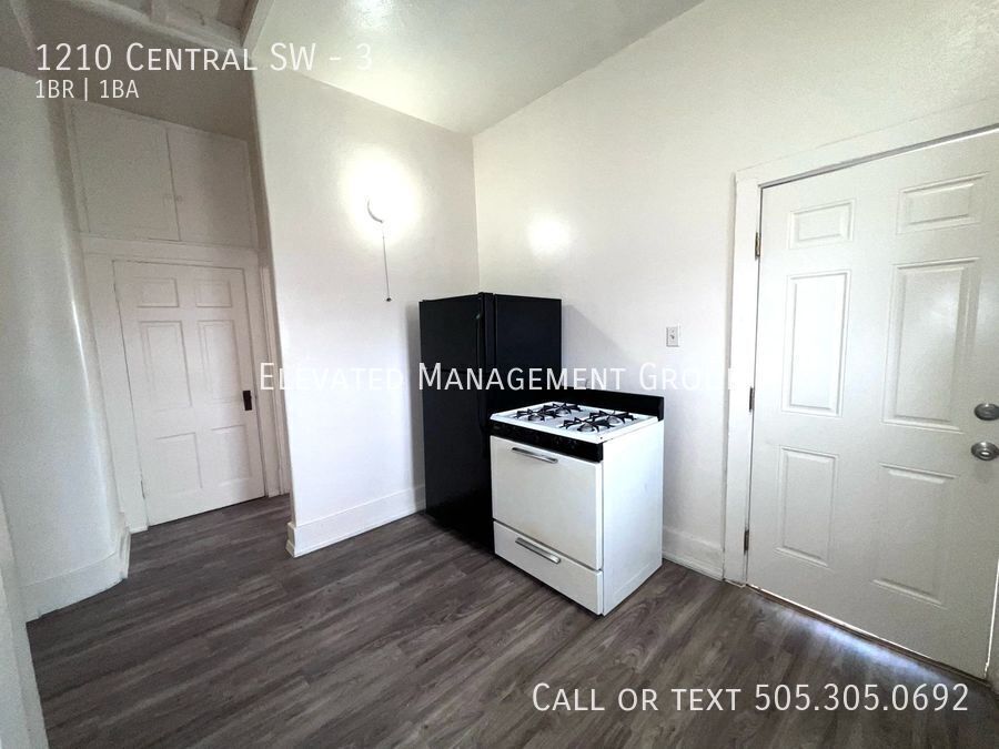 Foto principal - Charming One bedroom unit Ready for Move I...