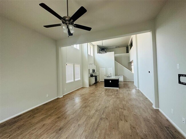 Building Photo - 12314 Bedford Bend Dr