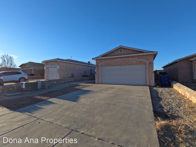 Foto del edificio - 3 br, 2 bath House - 4442 Hillsboro Loop