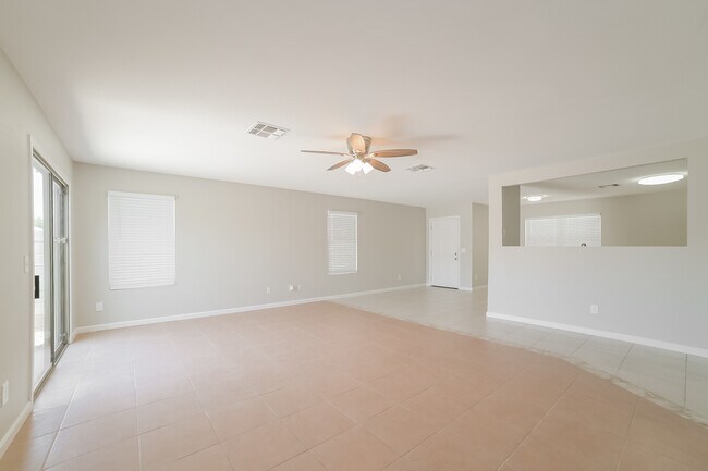 Building Photo - 11626 W Charter Oak Rd