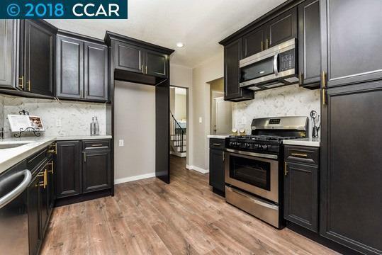 Kitchen - 3356 64th Ave