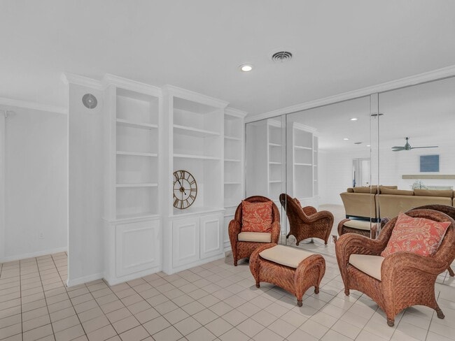 Building Photo - 1425 Treasure Cove Ln