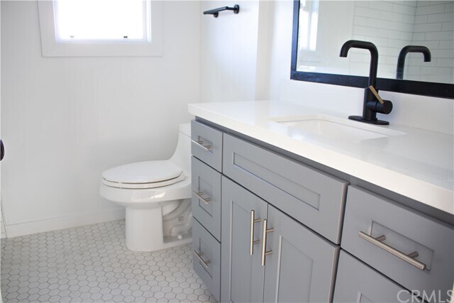 Foto del edificio - 1060 N Avenue 50