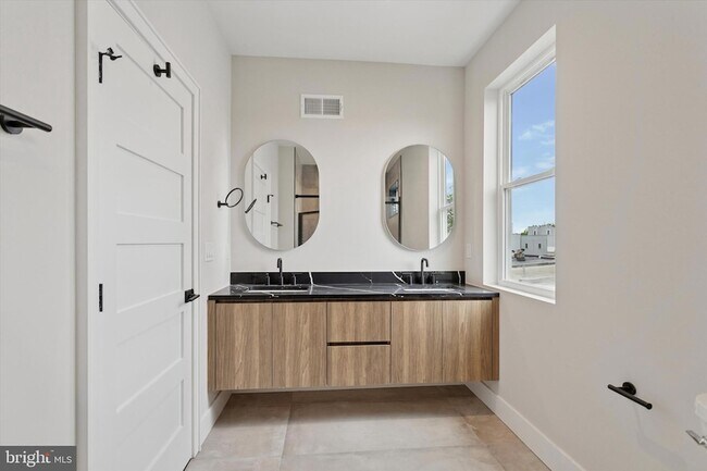 Foto del edificio - 2120 Bellmore St