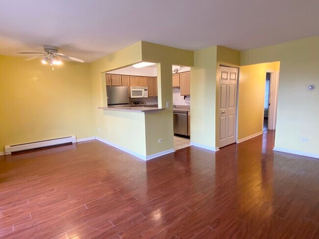 Foto del edificio - 259 W Ct of Shorewood
