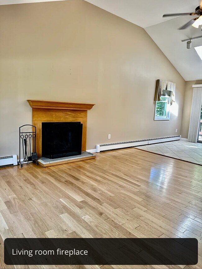 Foto del edificio - 17 Garvin Rd