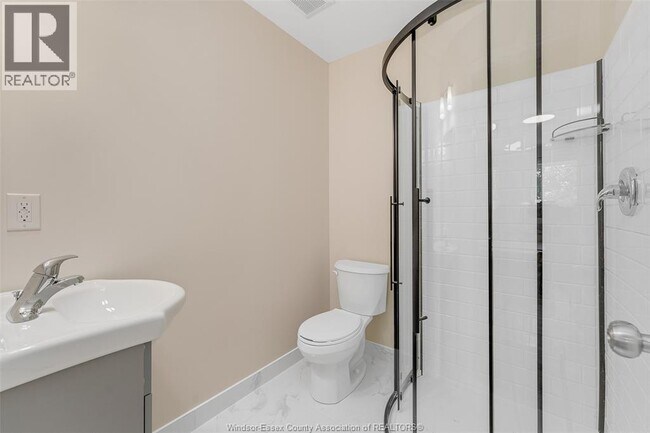 Photo du bâtiment - 1035 California Ave