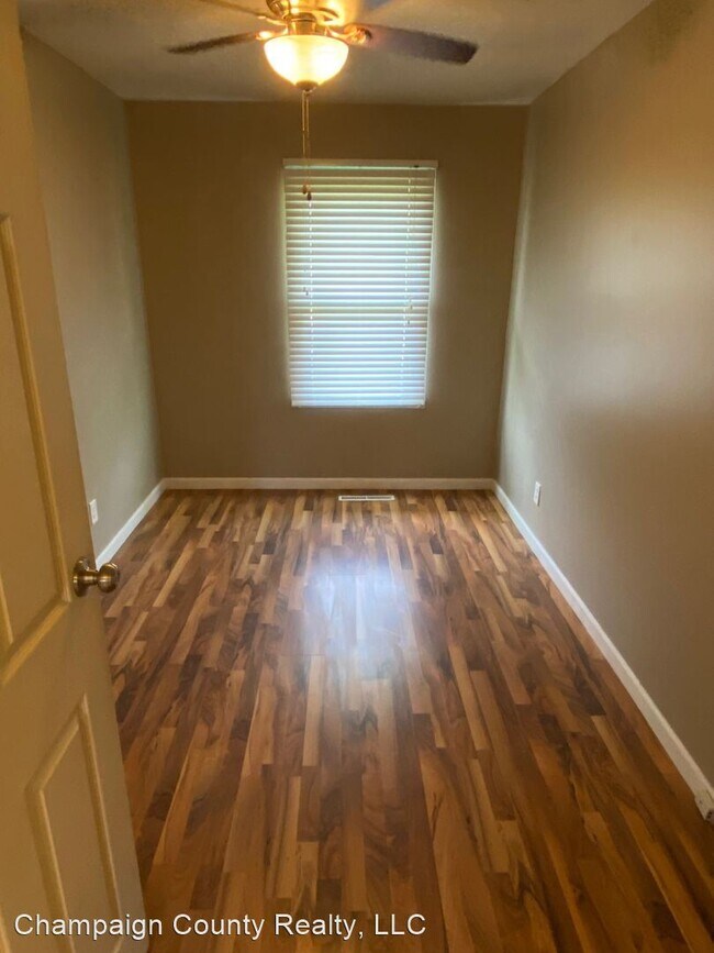Foto del edificio - 3 br, 1 bath House - 2600 W. Kirby Ave.