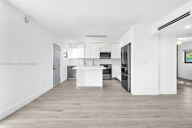 Building Photo - 3265 Virginia St