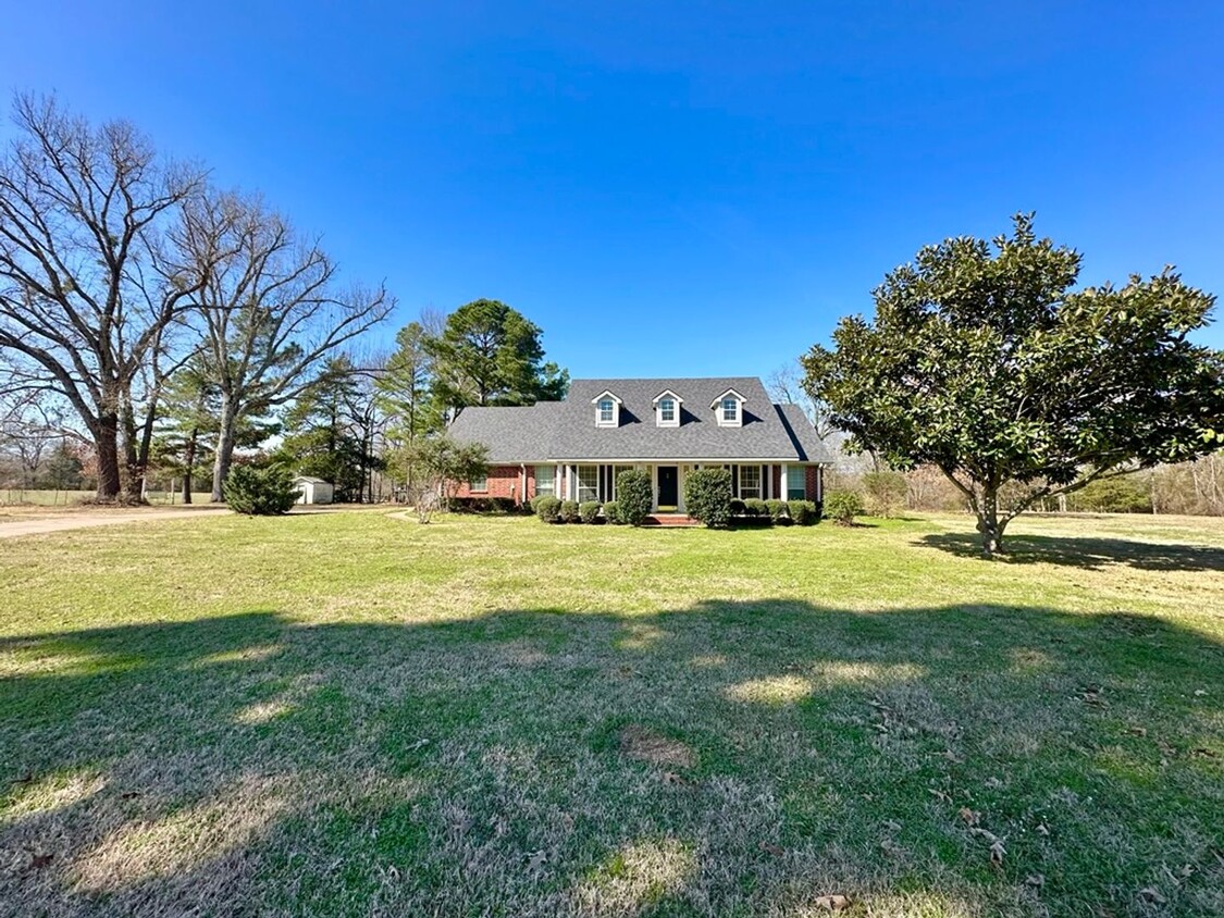 Foto principal - Coming Soon! Country Living in Brownsboro!...