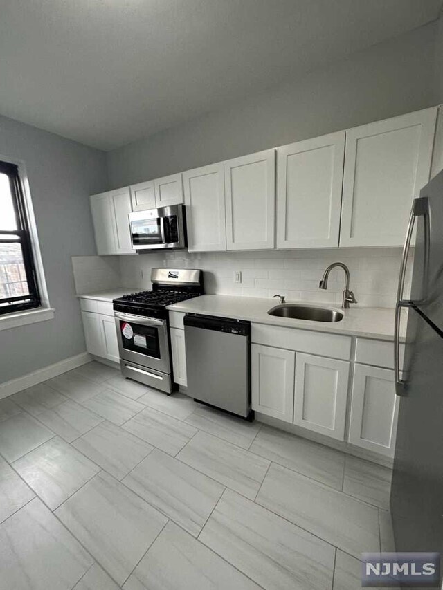 Building Photo - 1 E Palisades Blvd
