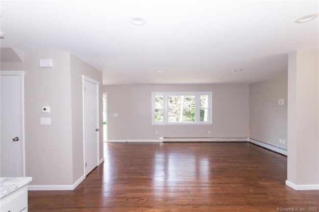 Building Photo - 6 Rham Rd