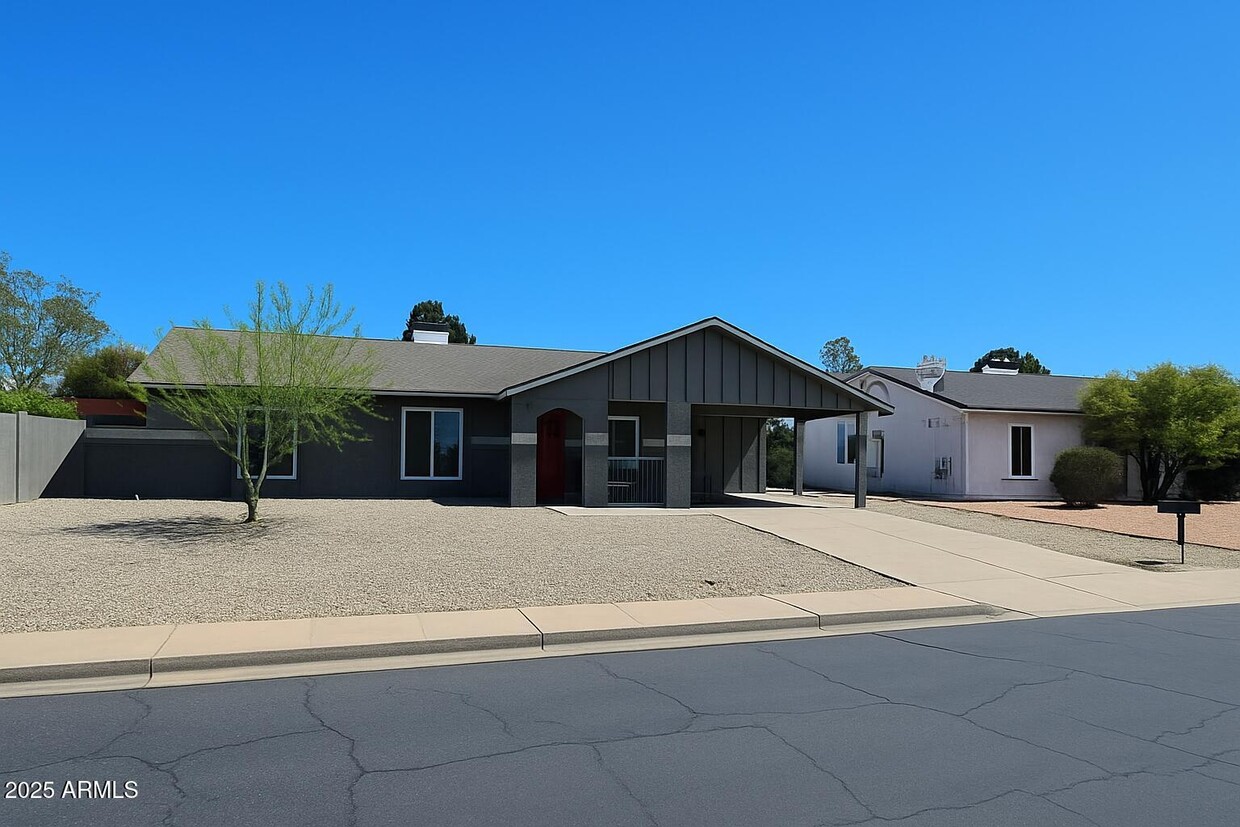 Primary Photo - 642 W Plata Ave