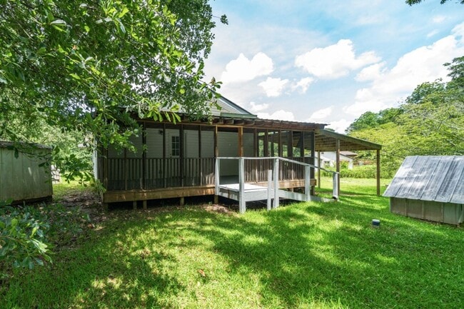 Foto del edificio - Move-In Ready 3 Bedroom Home with Granite ...