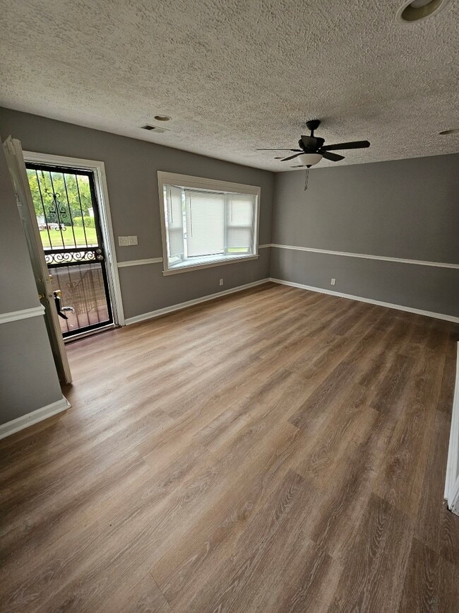 Building Photo - 3416 Penway Ave