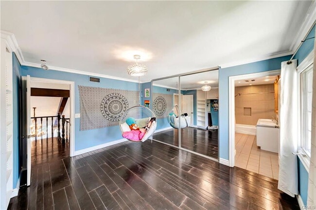Foto del edificio - 5441 Calvin Ave