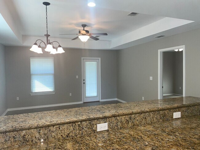 Foto del edificio - Gulf Breeze Living