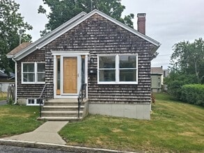 Building Photo - 18 Ledyard St