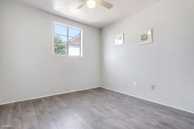 Building Photo - 3 br, 1.5 bath House - 5208 Palo Duro Ave NE