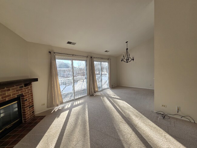 Foto del edificio - 603 Stone Cir Ct