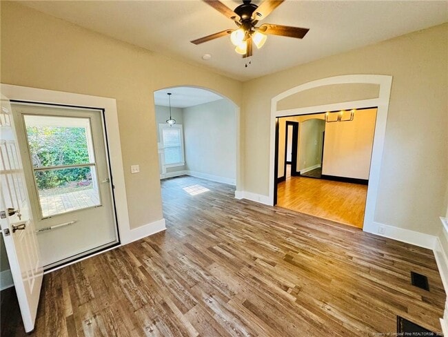 Building Photo - 1803 N Floyd Ave