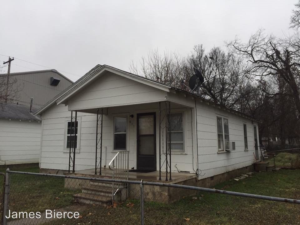 Primary Photo - 2 br, 1 bath House - 615 N Johnston
