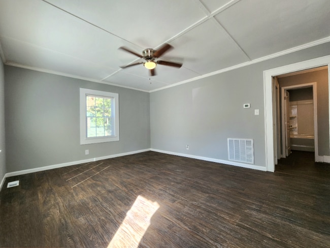 Building Photo - 1818 Green St