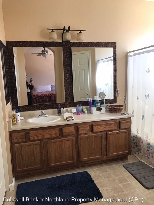Foto del edificio - 3 br, 2 bath House - 4671 Deer Springs Dr