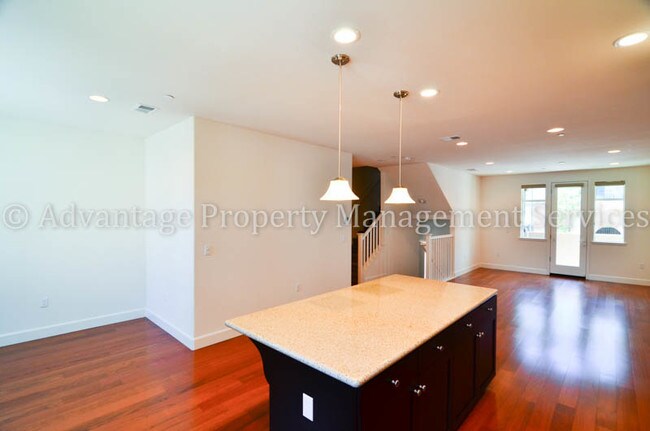 Foto del edificio - 5367 Iron Horse Pkwy