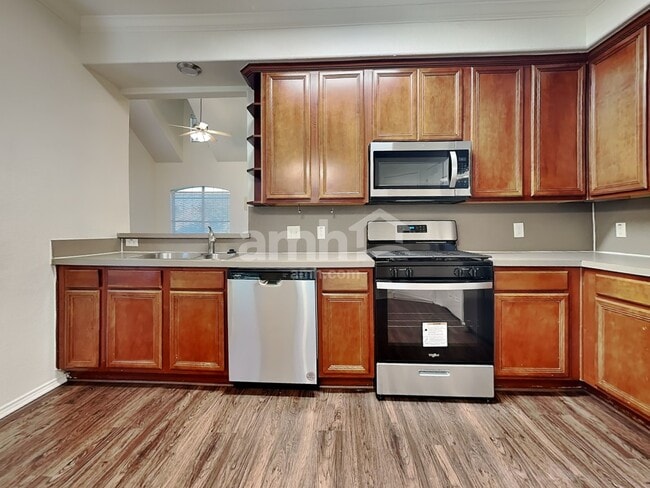 Building Photo - 156 Weston Ct