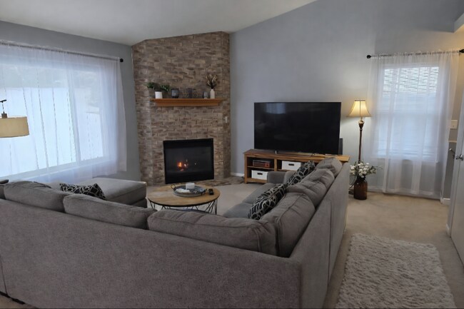 Foto del edificio - 2234 Patrick Ln