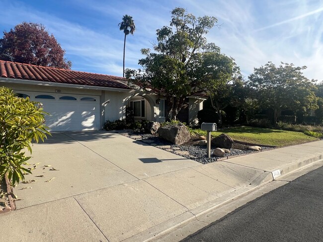 Foto del edificio - Beautiful Home in Camarillo