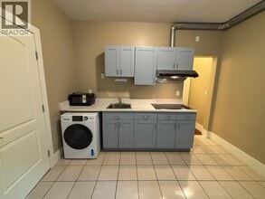 Building Photo - 8368 Ruskin Rd