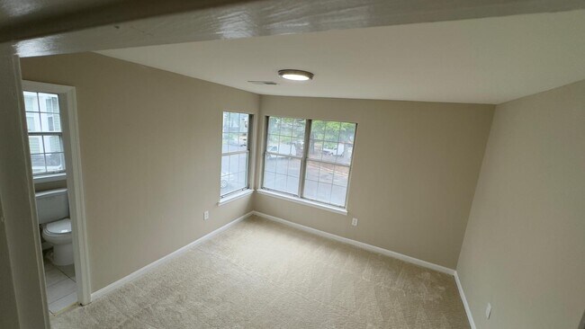 Foto del edificio - 8623 Beekman Pl