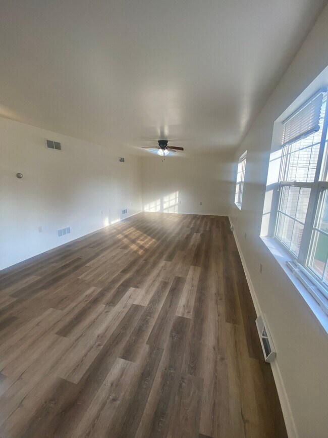 Foto del edificio - 847 Mohn St
