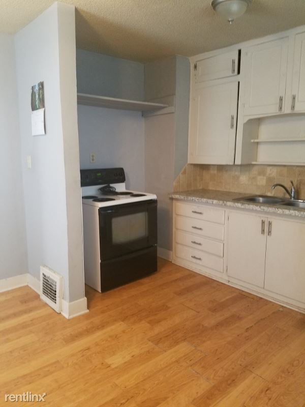 Building Photo - 2 br, 1 bath House - 660 N. Green