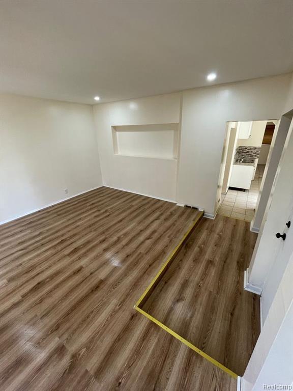 Foto del edificio - 3305 Montgomery Ave