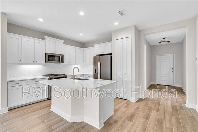 Building Photo - 18018 Franklin Park Ct