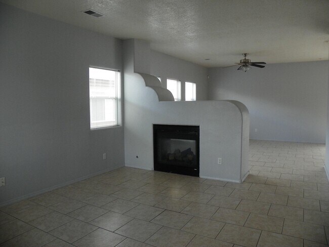 Foto del edificio - 6912 Brindisi Pl NW