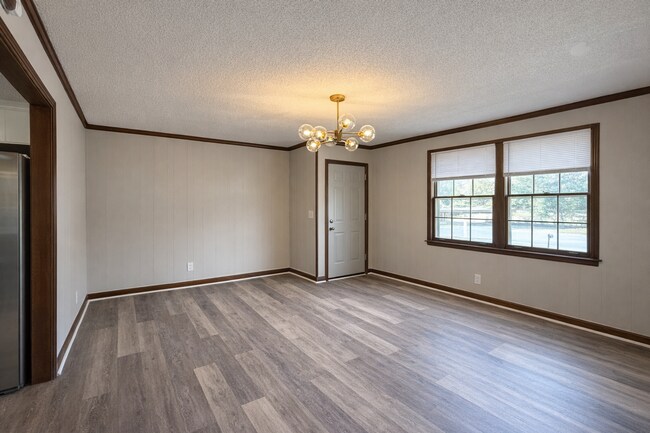 Photo - 102 Susan Ct Apartment