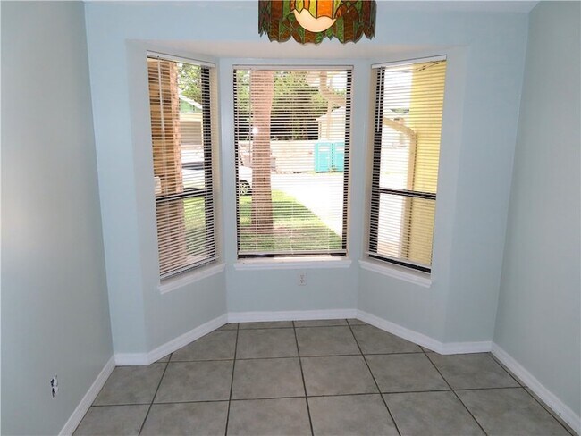 Foto del edificio - 110 Melton Ave