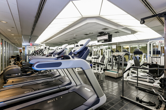 fitness room - 4 Martine Ave