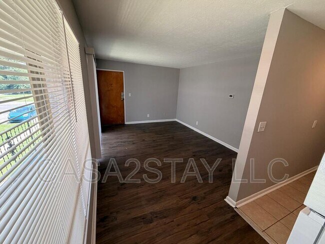 Foto del edificio - 5107 Malibu Ct