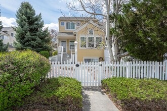 Building Photo - 692 Beauprez Ave